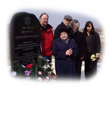 Leo, Gloria, Kevin, Brenda and Wanda visiting the Dunilowicze mass grave